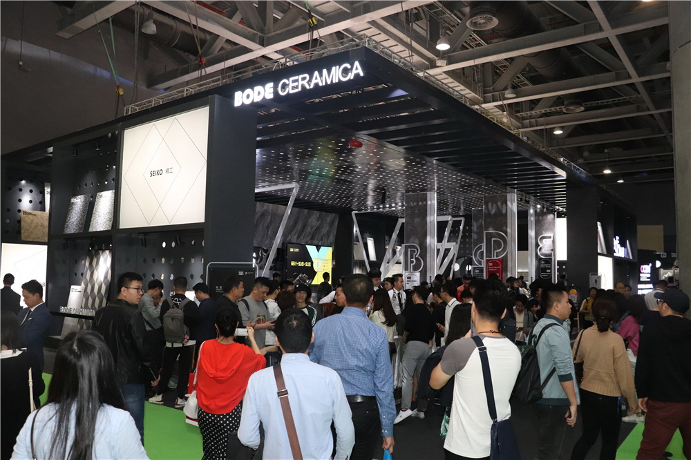 粉色视频在线下载免费完整版3李良锋 坚守品牌的高定位 继续走得更好